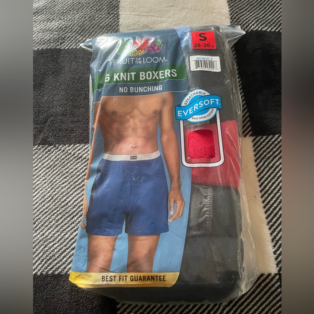 Brand new Men’s Fruit of the Loom Boxers size S 28-30 waist
